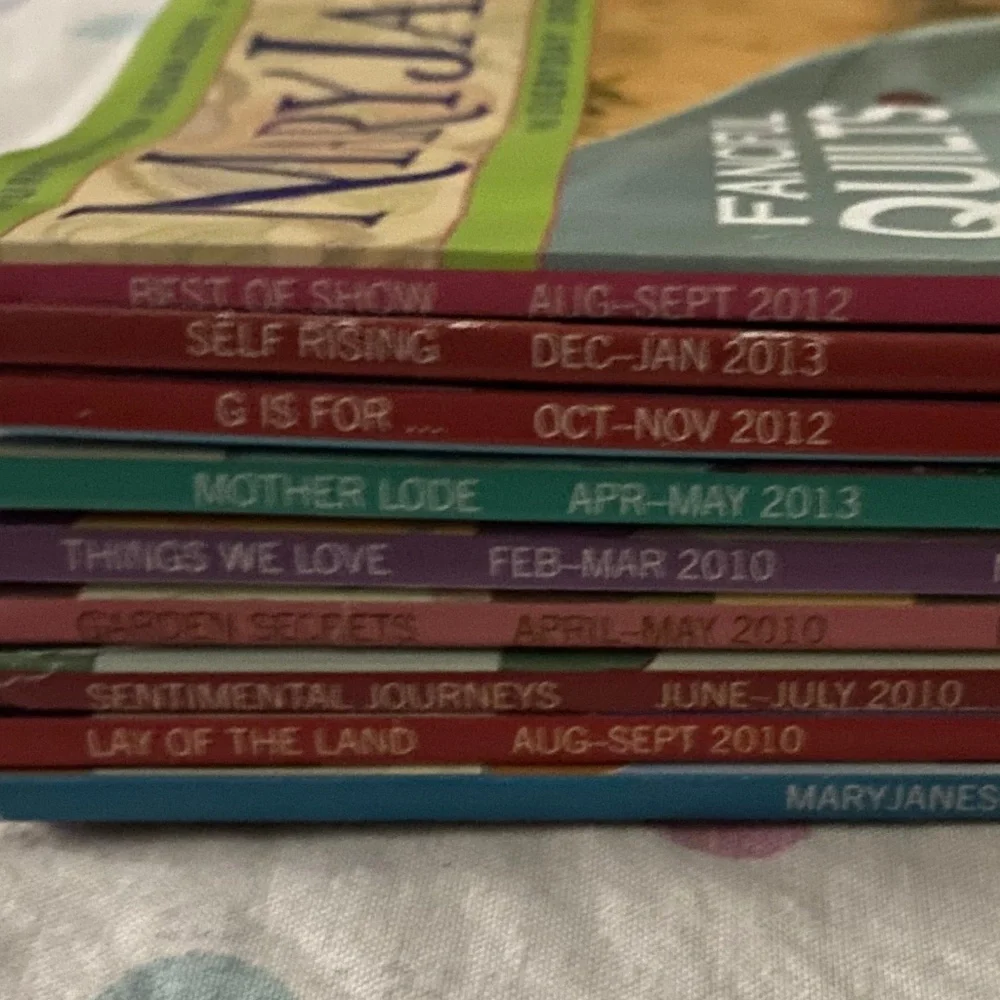 9 Mary Janes Farm Magazines - Picture 3 of 3